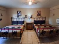 Habitación con cama grande 