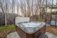10 Min to Loon-Hottub-Pet Friendly-EV Charger - B&B Woodstock