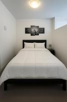 Chic & Modern Apartment In The Heart Of Downtown - Ferienwohnung Victoria