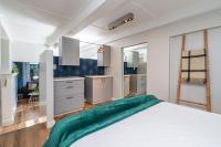 Indulge in an Urban Oasis at Green Points Pod - Chambres d’hôtes Le Cap