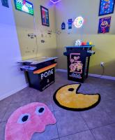 Steps to Beach - Spacious 2BR - Arcade & Resort Backyard - B&B Cocoa Beach