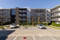Modern Apartment with Air Conditioning & Workspace in Gliwice by Noclegi Renters - Ferienwohnung Gleiwitz