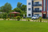 Modern Penthouse with Rooftop Oasis & Gated Parking - 3 - B&B Sosua, Cabarete