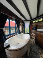 OctoCabana na montanha - rústica e luxuosa c banheira - B&B Urubici