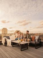 Rooftop Apartment with Terrace by T - B&B Cracovia