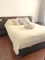 Remodelado a pasos de todo en El Golf MUT Costanera Center - B&B Santiago del Cile