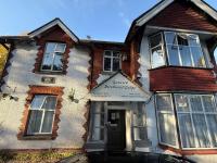 The Birchwood Lodge - Bed and Breakfast Horley