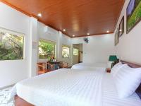 Camera Quadrupla con Vista Montagna