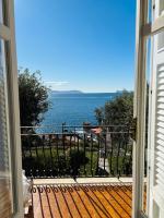 Charming Posillipo Sea View Ibiscus House - B&B Napoli