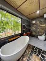 Triple Room with Pool View