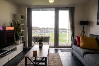 Free Parking 2-Bed Apartment King Bed & City - B&B Brístol