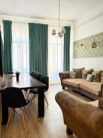 Royality Bucharest Old Town - B&B Bucharest