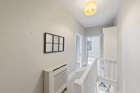 modern 4 bdr house rock ave - Ferienwohnung Gillingham