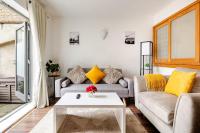 Canary Wharf Gem - Prvt Parking - Fast WiFi - Sleeps 4 - Chambres d'hôtes Londres