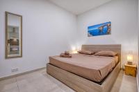 Modern apartment in sliema next to the sea - Chambres d’hôtes Sliema