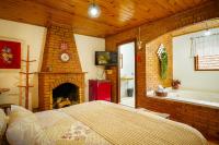 Queen Room with Spa Bath