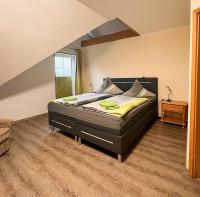 Habitación Doble con balcón (2 adultos + 1 niño)
