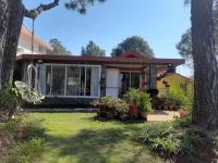 House in the Serene Hills of Bhimtal - Chambres d'hôtes Bhimtal
