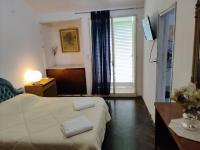 Suite Pringles 1740 Parking Planta Baja - B&B Yerba Buena