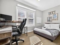 Spacious 3BR / 2BA Fort Hill Penthouse | Sleeps 6 - B&B Boston