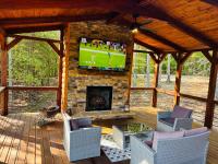 Above Expectations-New Exterior-Sleeps 8-Hot Tub-Games Galore-Nature - Chambres d'hôtes Morganton