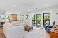 High Tide Hideaway by Emerald Isle Realty - B&B Emerald Isle