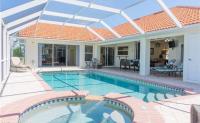 Sunshine paradise retreat with heated pool and canal access - B&B Cape Coral