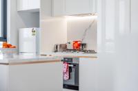 Spacious 4BR Family Apt in Box Hill Free Parking x 2 - B&B Box Hill