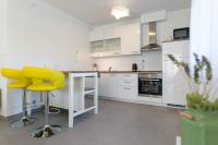 Villa Pjena Luxury Mediterranean Retreat with Private Pool - B&B Biograd na Moru