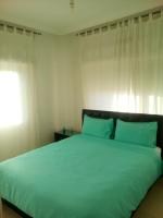 Kleines Apartment mit 2 Schlafzimmern und Balkon