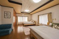 Free shuttle service,Large screen movies,BBQ, more than 10people possible - B&B Fujikawaguchiko