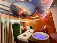 MATTEO room by 50 shades - B&B Baia Mare
