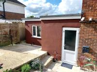 The Nest-Free Parking Cosy Studio, M40 access, underfloor heating - Chambres d’hôtes High Wycombe