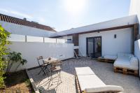 Valentin House by ACasaDasCasas - B&B Santo Isidoro