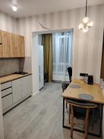 Уютная квартира в жк "Сады Ривьеры" - Chambres d'hôtes Odessa