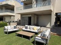 3BR Stylish Poolside Retreat Einbay Resort - B&B Al ‘Ayn as Sukhnah