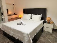 3BR Stylish Poolside Retreat Einbay Resort - B&B Al ‘Ayn as Sukhnah
