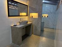 Deluxe Bungalow with Garden View