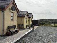 Anglesey quiet cottage milton - Bed and Breakfast Gwalchmai