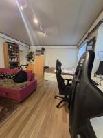 Big and cozy room in the middle of the city - Chambres d'hôtes Trondheim