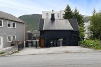 Cozy and spacious apartment in city centre - Chambres d’hôtes Tromsø
