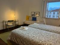 Basic Triple Room with Shared Bathroom