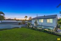 Modern Holland Park Home with Easy City Access - B&B Brisbane