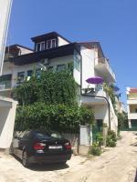 Apartmani Zorica - B&B Brodarica