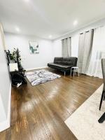 Spacious 4Bdrs house with parking - Bed and Breakfast Hempstead