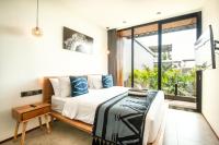 Stylish 4BR Villa, 200m to Canggu's Beach escape - Ferienwohnung Canggu
