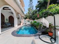 Villa Laz, Parra close to calangute- Pool,Jacuzzi,Cook - B&B Parra