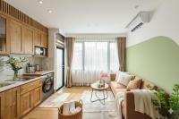 Studio met Queensize Bed