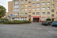 Stylish 2 Bedrooms Apartment with Air Conditioning Close to the City Center by Noclegi Renters - B&B Rzeszów