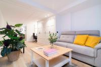 Melilla Chill Spot junto Puerta de Toledo - B&B Madrid
